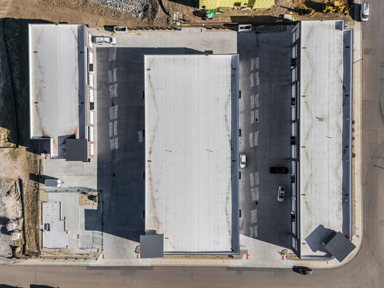 More Photos Of 4390 Regent St, Castle Rock Industrial For Sale