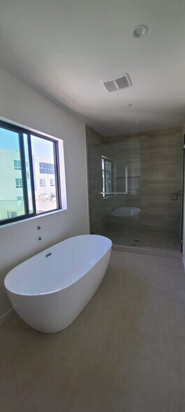 More Photos Of 12610 Venice Blvd, Los Angeles Apartments For Sale
