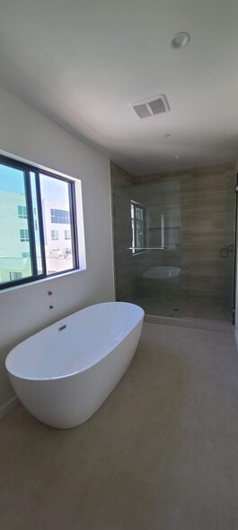 More Photos Of 12610 Venice Blvd, Los Angeles Apartments For Sale