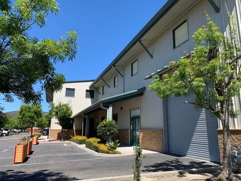 More Photos Of 178 Suburban Rd, San Luis Obispo Warehouse For Lease