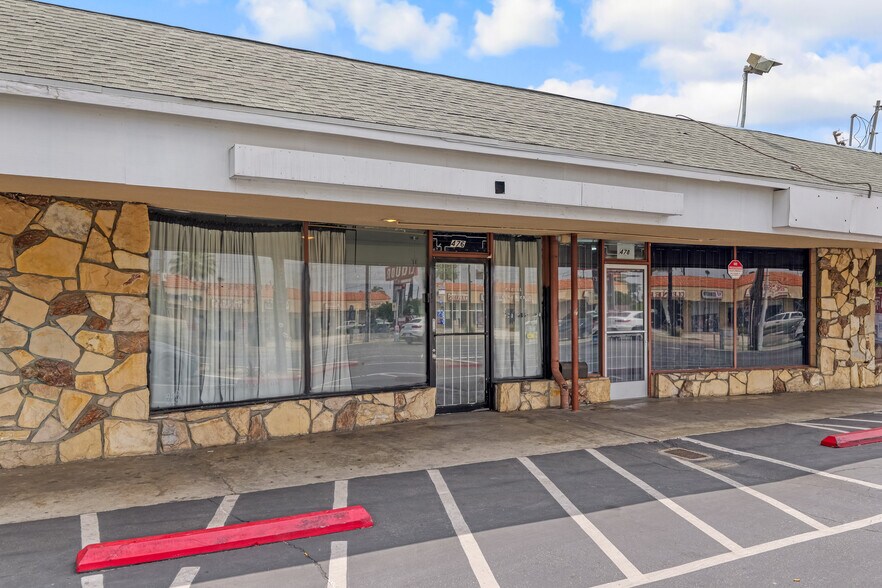 More Photos Of 472-484 S Citrus Ave, Azusa Freestanding For Lease