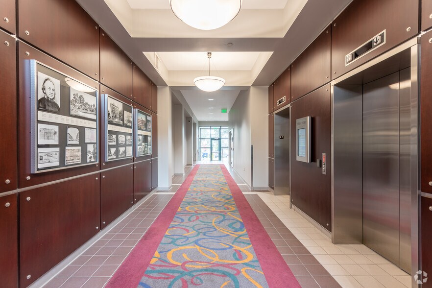 More Photos Of 350 S Main St, Ann Arbor Office For Lease