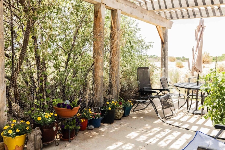 More Photos Of 202 Bendix Dr, Taos Distribution For Sale