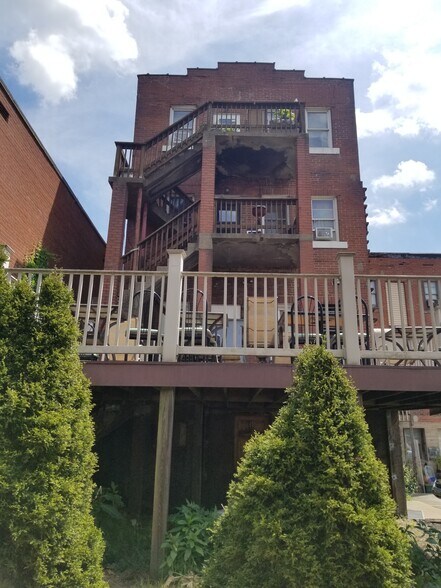 More Photos Of 409 Cavitt Ave, Trafford Bar For Sale