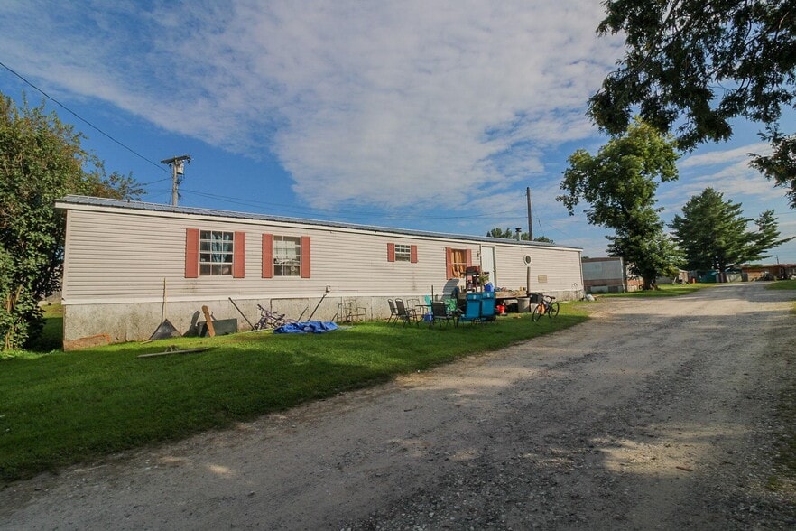 More Photos Of 11 Jameson Rd, Canton Manufactured Housing Mobile Home Park For Sale