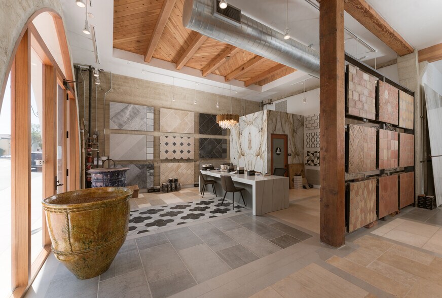More Photos Of 701-705 Anacapa St, Santa Barbara Storefront Retail Office For Lease
