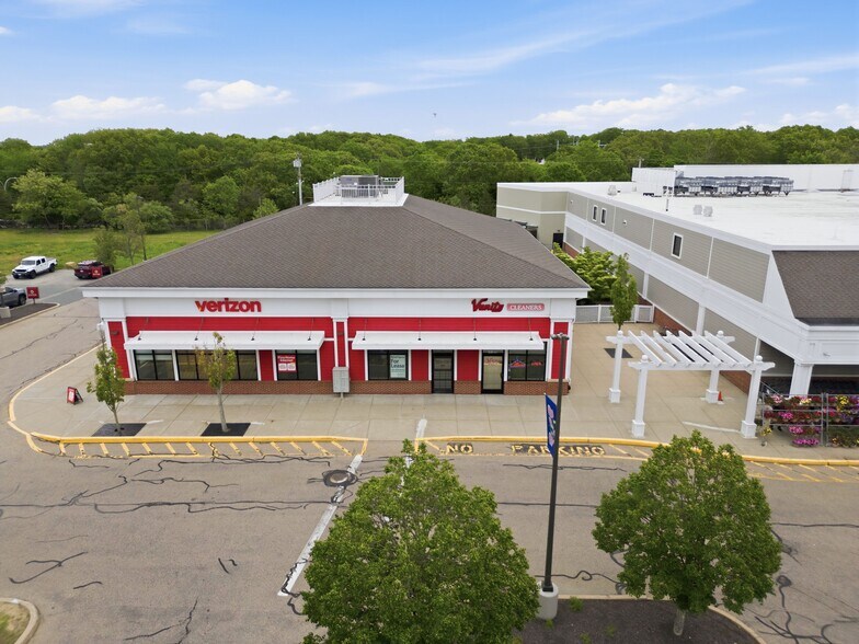 More Photos Of 1260 Ten Rod Rd, North Kingstown Unknown For Lease