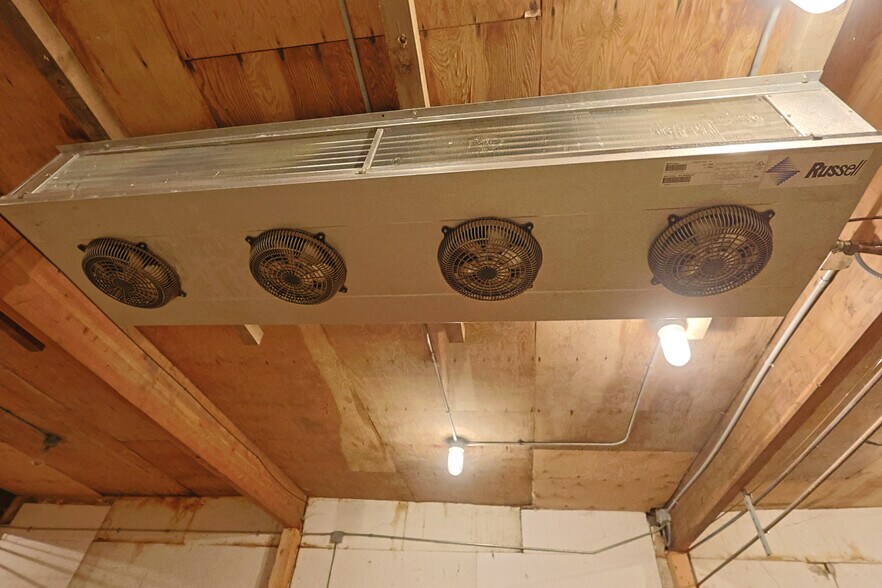 More Photos Of 665 Hemlock Ave, Coos Bay Refrigeration Cold Storage For Sale