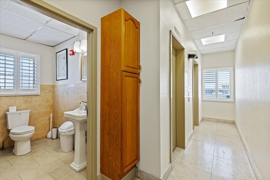 More Photos Of 212 9th St, Oakland Medical For Lease