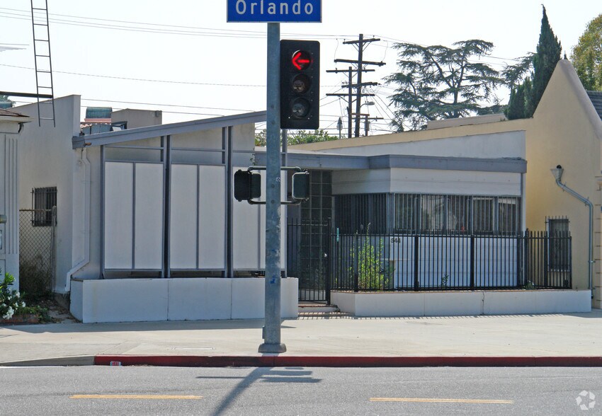 More Photos Of 544 S San Vicente Blvd, Los Angeles Office For Sale