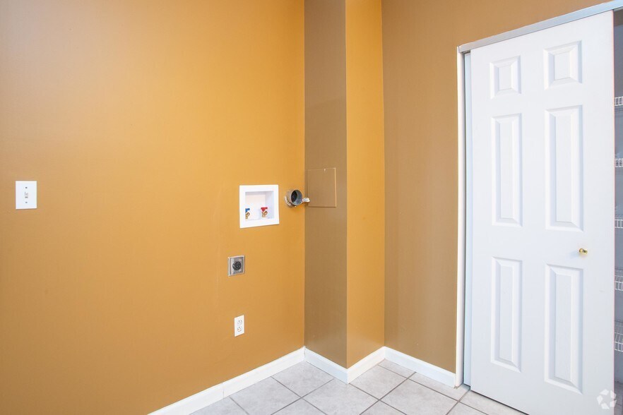 More Photos Of 555 N 4th St, Saint Louis Apartments For Sale