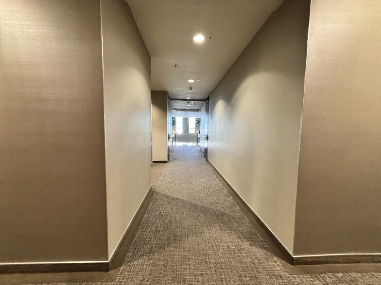 More Photos Of 5927 Balfour Ct, Carlsbad Office For Sale