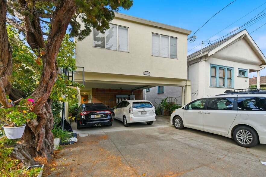 More Photos Of 930 Kains Ave, Albany Apartments For Sale