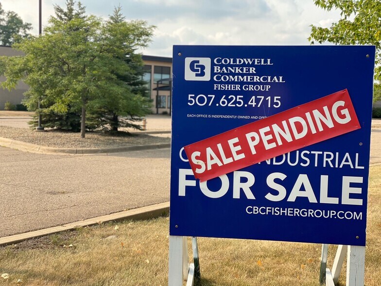 Primary Photo Of 15191 Boulder Ct, Rosemount Flex For Sale