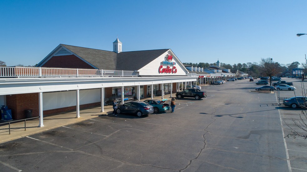 26202738 Bragg Blvd, Fayetteville, NC 28303 For Lease