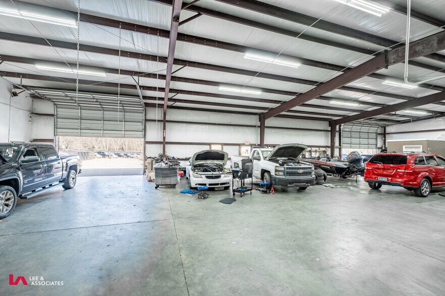 More Photos Of 289 N Price Rd, Sugar Hill Light Manufacturing For Lease