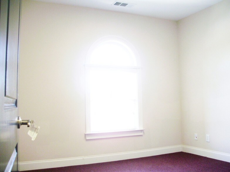 More Photos Of 5400 Laurel Springs Pky, Suwanee Office For Sale