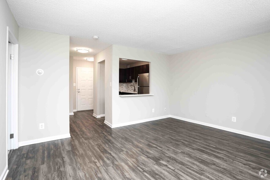 More Photos Of 1350 Beverly Rd, McLean Apartments For Lease