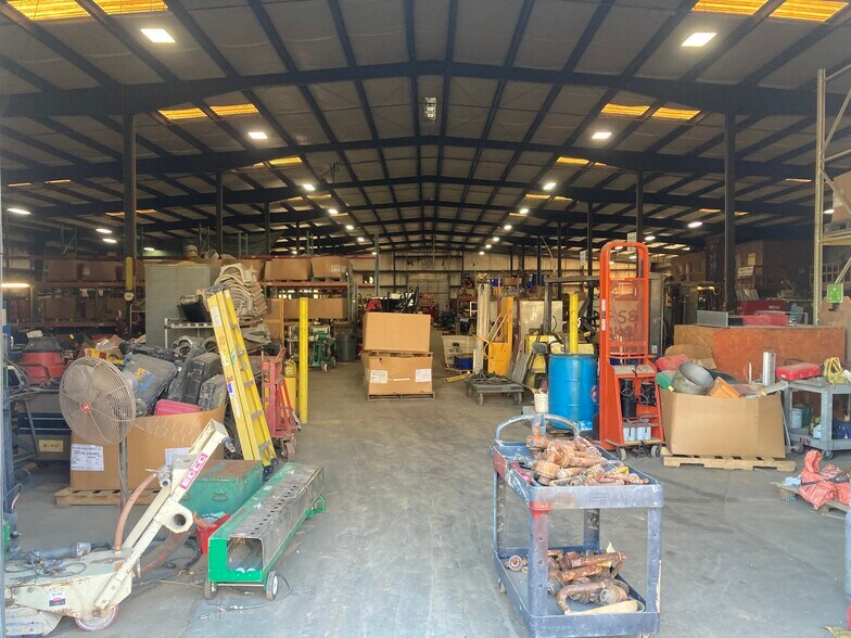 More Photos Of 3423 Fork Shoals Rd, Simpsonville Distribution For Sale