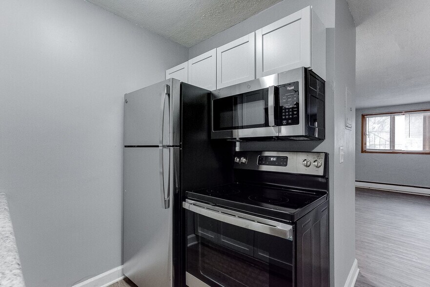 More Photos Of 748 Tatum St, Saint Paul Apartments For Sale