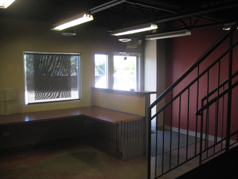 More Photos Of 15334 E Hinsdale Cir, Centennial Light Manufacturing For Lease