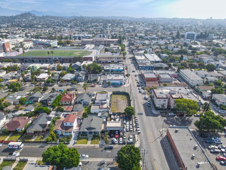 More Photos Of 4401 Melrose Ave, Los Angeles Land For Sale