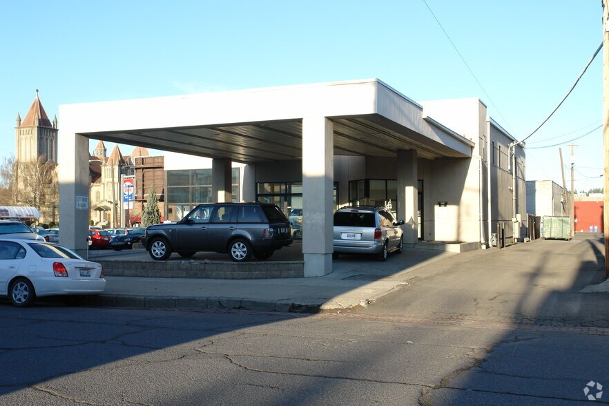 More Photos Of 1310 W 3rd Ave, Spokane Auto Dealership For Lease