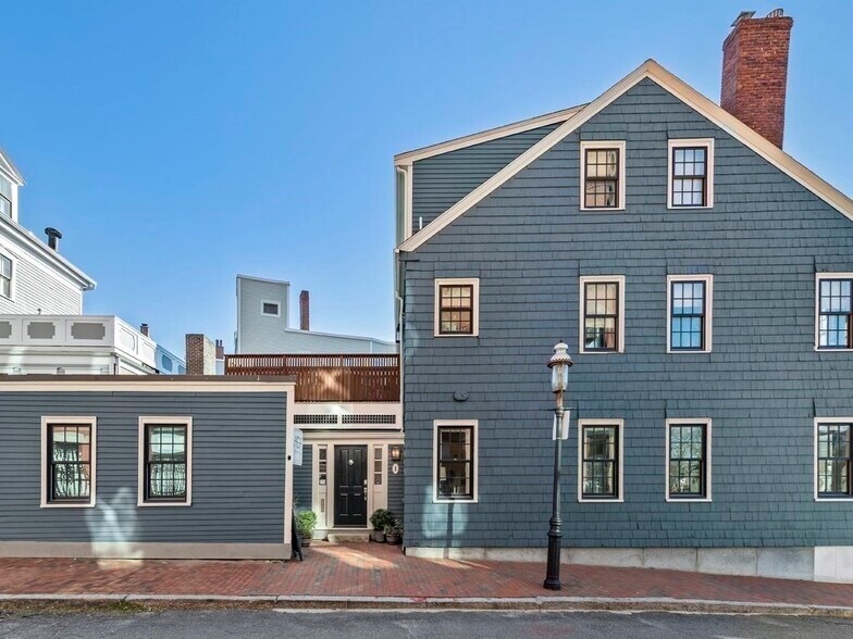 More Photos Of 1 Church Ct, Charlestown Office For Sale