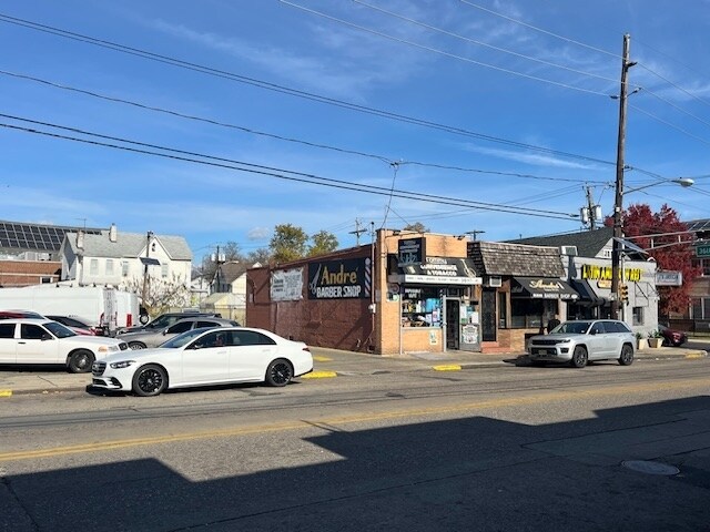 Primary Photo Of 3517 Federal St, Camden Storefront For Sale