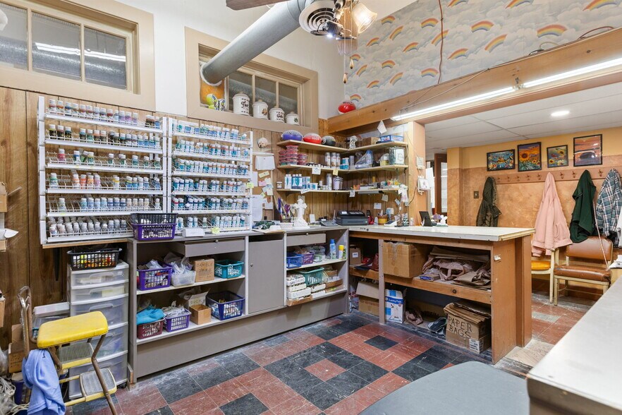 More Photos Of 1160 Chestnut St, Kulpmont Freestanding For Sale