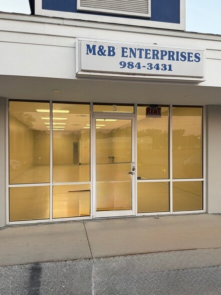 More Photos Of 120 Carter Blvd, Polk City Storefront Retail Office For Lease