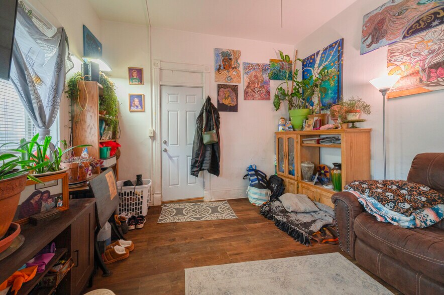 More Photos Of 504 Breckenridge St, Helena Apartments For Sale