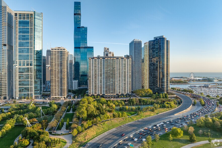 More Photos Of 400 E Randolph St, Chicago Apartments For Sale