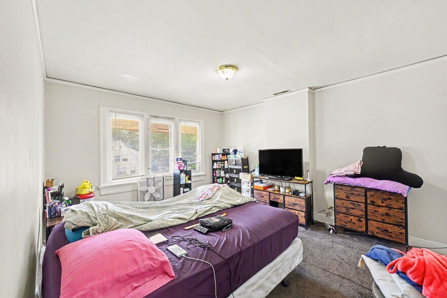 More Photos Of 611 Delaware Ave, Dayton Apartments For Sale