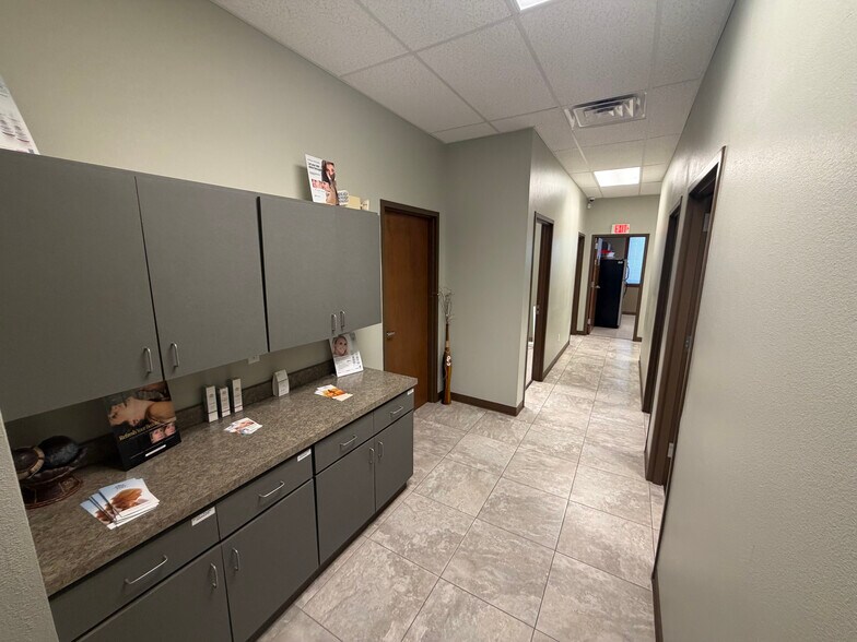 More Photos Of 1508 N Zaragoza Rd, El Paso Medical For Sale