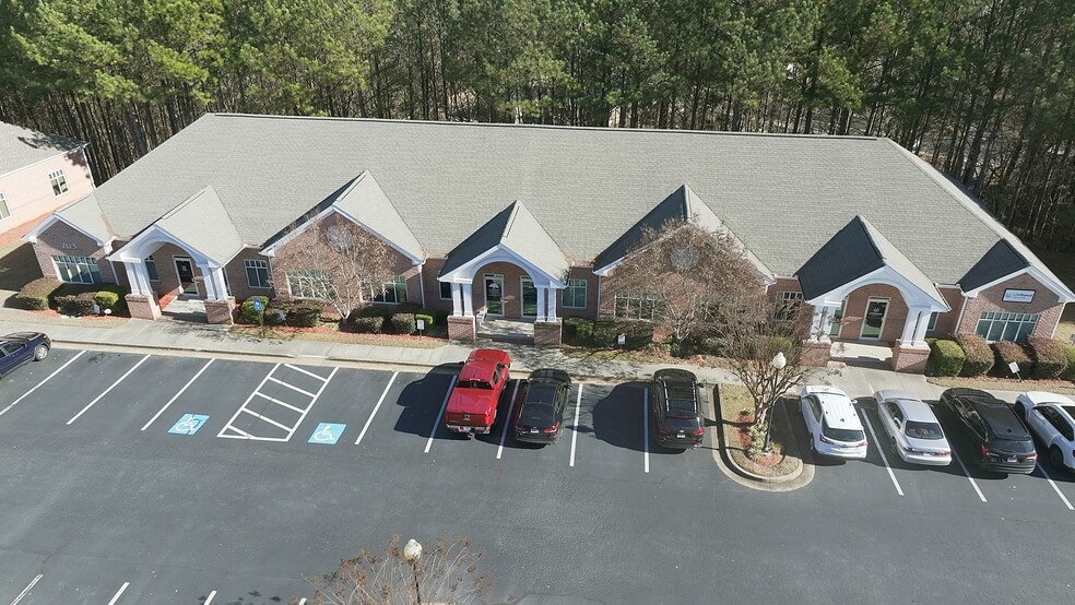 More Photos Of 203 Oakside Ln, Canton Medical For Sale