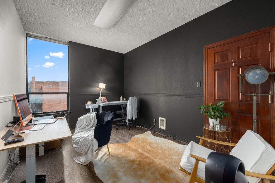 More Photos Of 17 2nd St E, Kalispell Storefront Retail Office For Sale