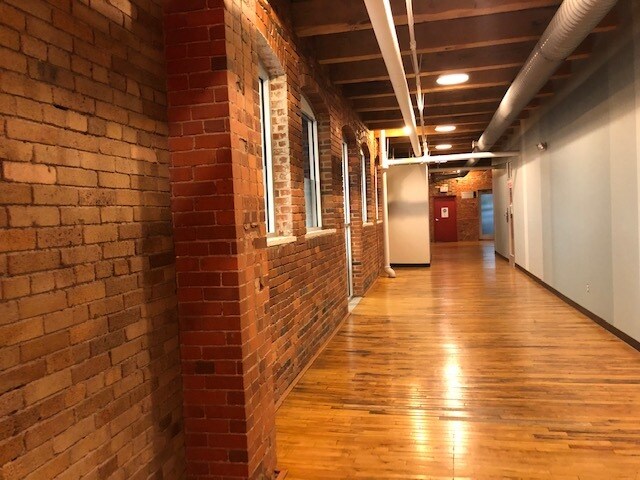 More Photos Of 300 Marconi Blvd, Columbus Loft Creative Space For Lease