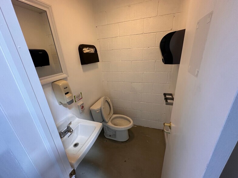 More Photos Of 451 E Main St, Denville Warehouse For Lease