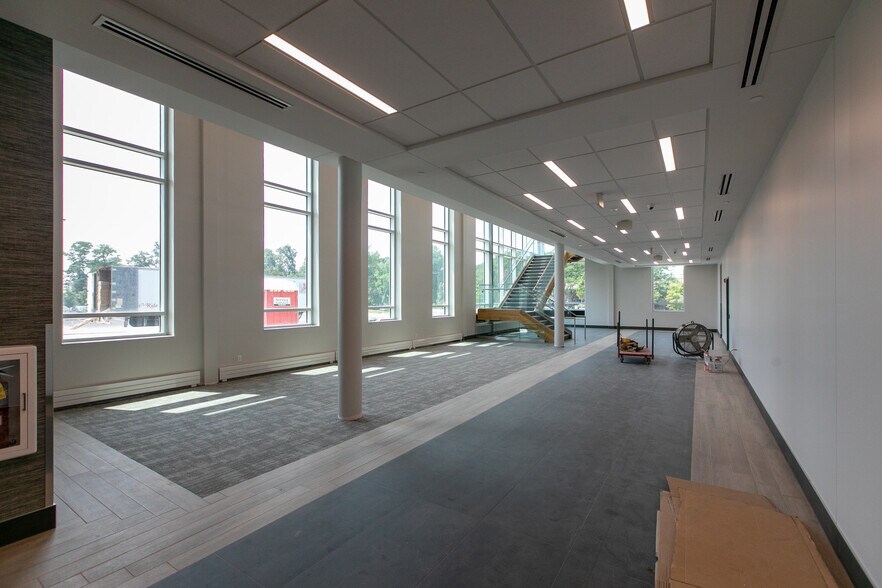 More Photos Of 1425 E Glendale Blvd., Valparaiso Healthcare For Lease