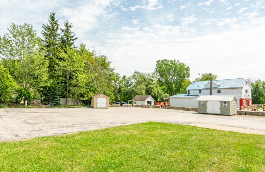 More Photos Of 1486 Abbott Rd, Lackawanna Freestanding For Sale