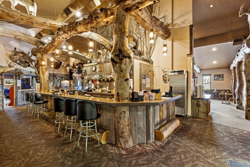 More Photos Of 5100-N Star Blvd, Great Falls Storefront Retail Office For Sale