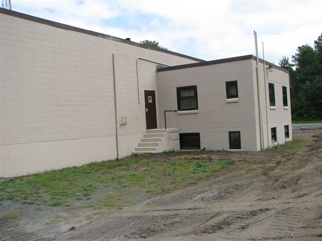 More Photos Of 130 Big Boom Rd, Queensbury Warehouse For Lease