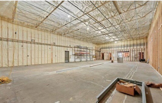 More Photos Of 934 Hastings St, Traverse City Warehouse For Sale