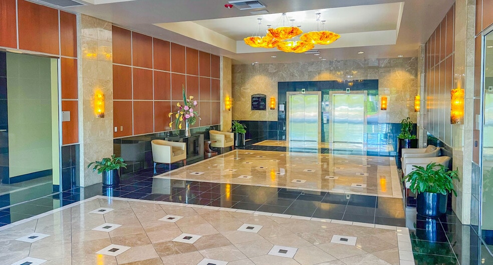 More Photos Of 45 E River Park Pl W, Fresno Office Residential For Lease