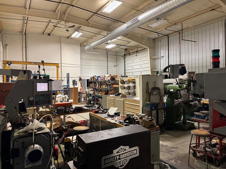 More Photos Of 24108 S Northern Illinois Dr, Channahon Warehouse For Sale