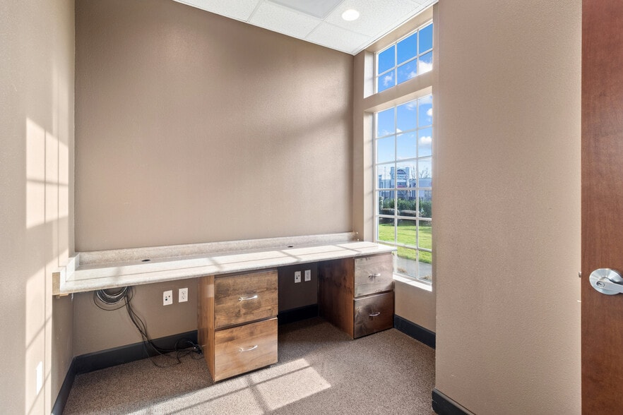 More Photos Of 20512 SW Roy Rogers Rd, Sherwood Apartments For Lease