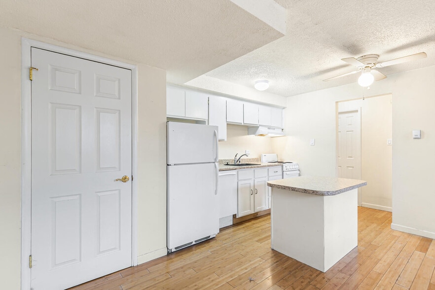 More Photos Of 1152 York St, Denver Apartments For Sale