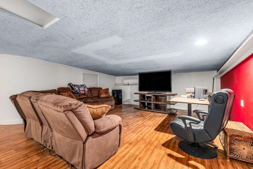 More Photos Of 456 Lakewood Park Rd, Beechgrove General Retail For Sale