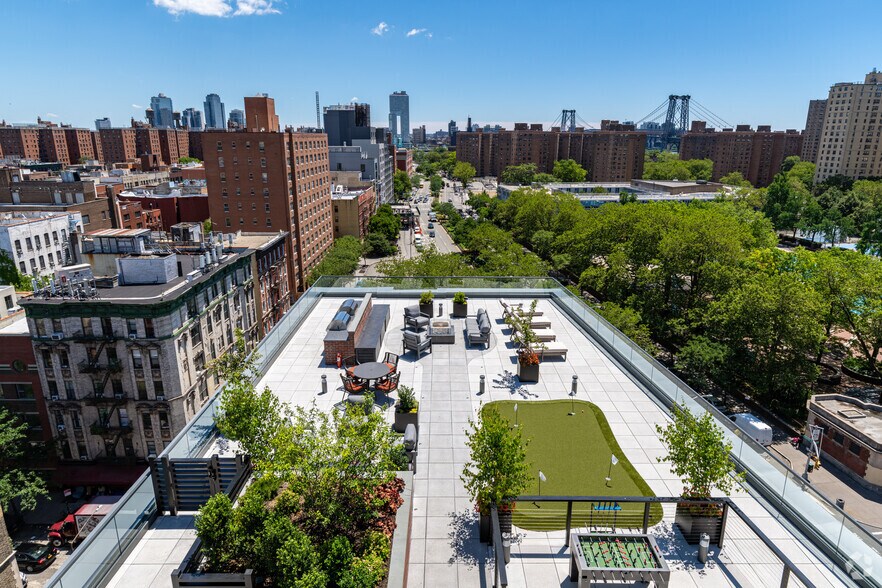 More Photos Of 350 E Houston St, New York Apartments For Lease